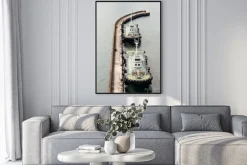 Plakat: 係 留 さ れ た タ グ ボ ー ト