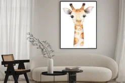 Plakat: A poster with a baby giraffe. watercolor cartoon giraffetropical
