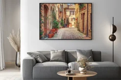 Plakat: Aleja w starym mieście toskanii we włoszech