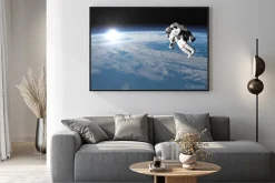 Plakat: Astronauta lub kosmonauta latania na ziemi - 3d render