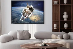 Plakat: Astronauta w przestrzeni kosmicznej z planety ziemia w tle. elementy