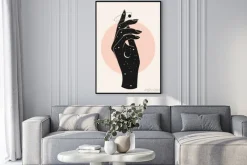 Plakat: Beautiful mystic woman hand silhouette with night starry sky