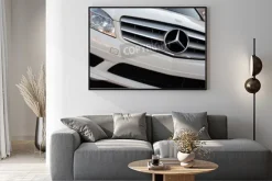 Plakat: Biały mercedes samochód przedni grill i gwiazda