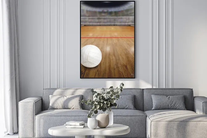 Plakat: Boisko do siatkówki z kulki na podłogi z drewna i kopia przestrzeń