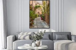 Plakat: Brukowana uliczka we włoszech