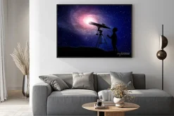 Plakat: Chłopiec patrząc przez teleskop