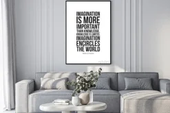 Plakat: Cytat einsteina w czarnej typografii