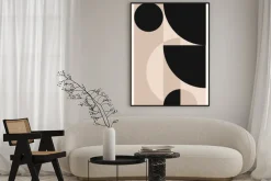 Plakat: Czarne i beżowe kształty abstrakcja na jasnym tle