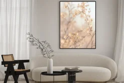 Plakat: Delikatne suche gałązki z drobnymi kwiatami