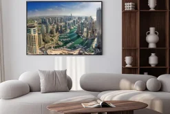 Plakat: Dubai, zjednoczone emiraty arabskie - 10 października: nowoczesne