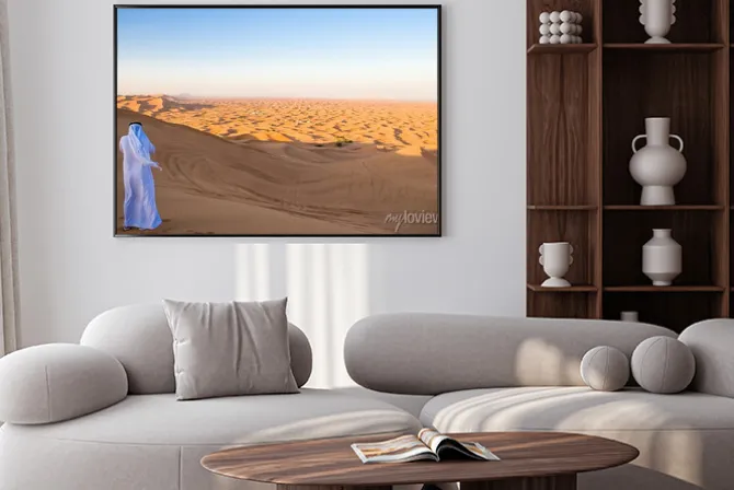 Plakat: Dubaj, mężczyzna w tradycyjnym stroju w obszarze desertic al