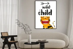Plakat: Dziki tygrysek z napisem wild child
