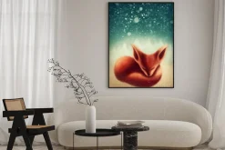 Plakat: Fox spanie w zimowym lesie