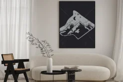 Plakat: Gray wolf typography design, t-shirt graphics.