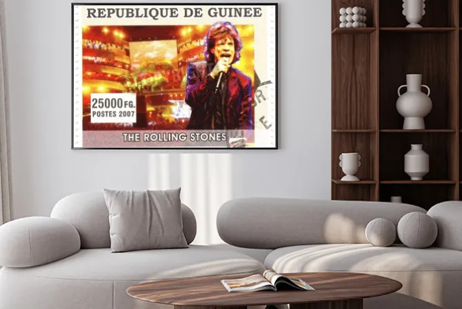 Plakat: Gwinea - około 2007 słynny piosenkarz rockowy mick jagger z zespołu