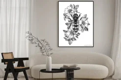 Plakat: Hand drawn monochrome bee among dog rose flowers