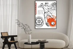 Plakat: Kompozycja z piłkarzem i napisami