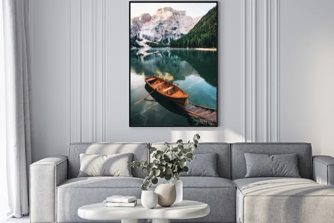 Plakat: Krystaliczne jezioro pragser wildsee we włoszech