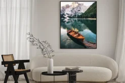 Plakat: Krystaliczne jezioro pragser wildsee we włoszech