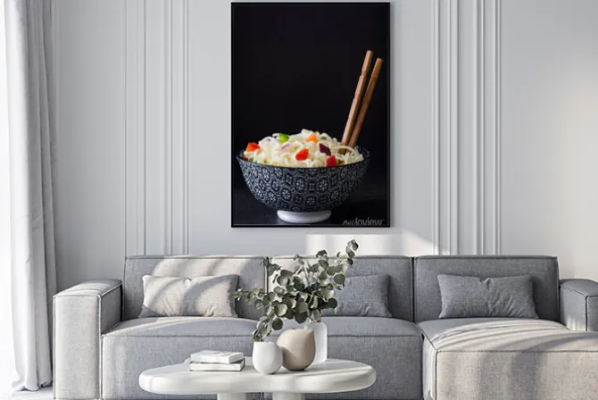 Plakat: Makaron azjatyckich i warzywa na łupku