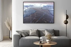 Plakat: Mapa świata z satelitarnymi połączeniami danych. łączność na