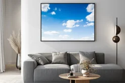 Plakat: Niebieskie niebo z białymi chmurami