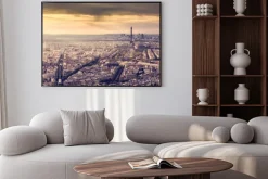 Plakat: Paryż, francja skyline o zachodzie słońca. wieża eiffla w romantycznej