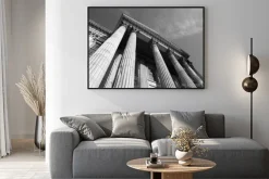 Plakat: Pierwszy bank building czarno-biały