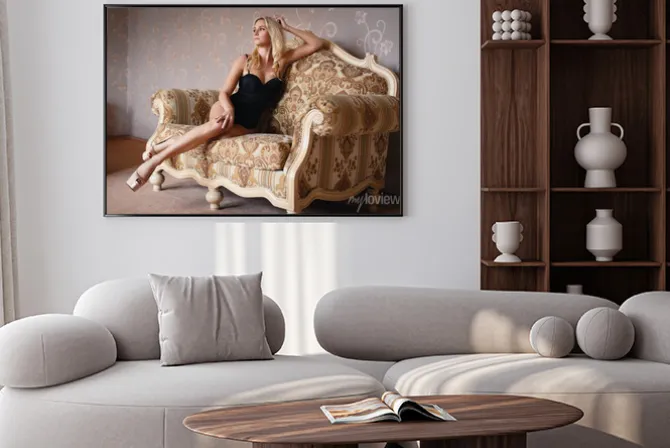 Plakat: Piękna blondynka w seksownej bieliźnie