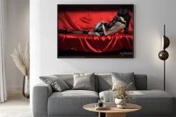 Plakat: Piękna i seksowna młoda kobieta w erotycznej bieliźnie i pończochach