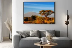 Plakat: Piękne górskie kilimandżaro po wschodzie słońca w godzinach porannych,