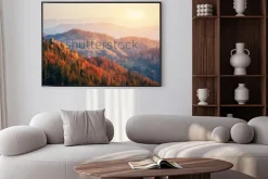 Plakat: Piękny widok na las w słoneczny dzień. jesień krajobraz. karpaty