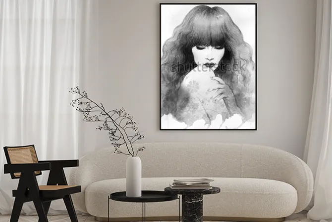 Plakat: Portret kobiety z długimi włosami w wersji monochromatycznej