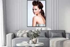 Plakat: Portret pięknej kobiety z twórczego fryzurę