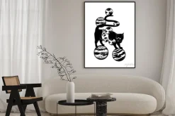 Plakat: Ręcznie rysowana ilustracja kota z trojgiem oczu