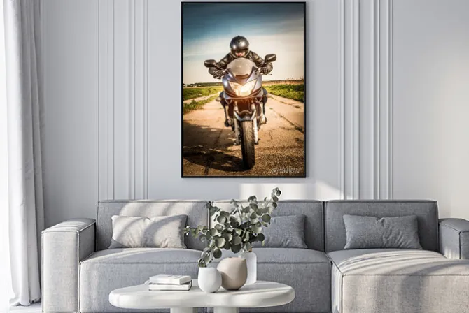 Plakat: Rowerzysta wyścigi na drodze