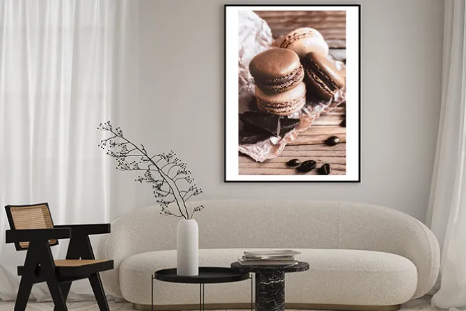 Plakat: Słodycze na drewnianym stole