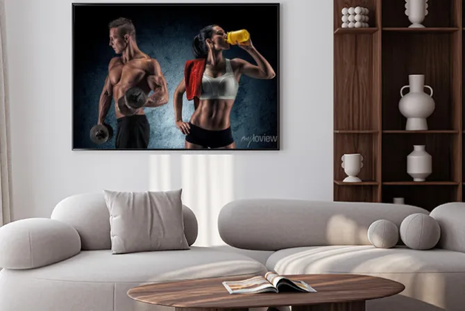 Plakat: Sportowe sylwetki kobiety i mężczyzny na siłowni