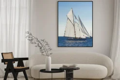 Plakat: Starożytny żaglowiec podczas regat na panerai klasyczny yac