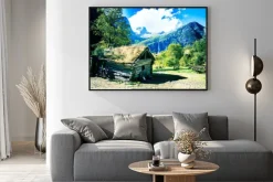 Plakat: Stary dom u podnóża górskich trolli