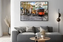 Plakat: Strassenbahn fährt durch die fußgängerzone w soller