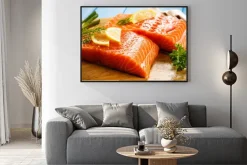 Plakat: Surowe świeże filety z łososia na pokładzie cięcia