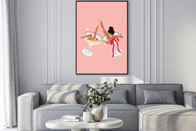 Plakat: Sylwetka kobiety wewnątrz kieliszka szampana