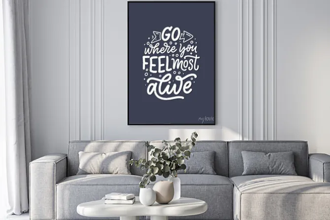 Plakat: Travel life style inspiration quote, hand drawn lettering poster.