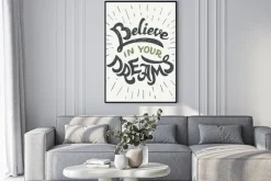 Plakat: Uwierz w swoje marzenia. ręcznie rysowane typograficzny motywacyjny