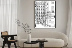 Plakat: Vector illustration of a street near montmartre in paris