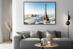 Plakat: Wieża eiffla nad chmurami