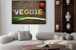 Plakat: Wort veggie aus verschieden belegten broten mit tomaten und fru
