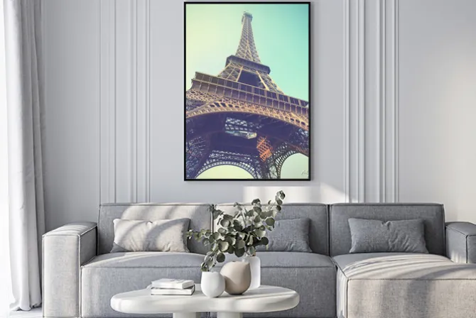 Plakat: Zbliżenie na konstrukcję wieży eiffla