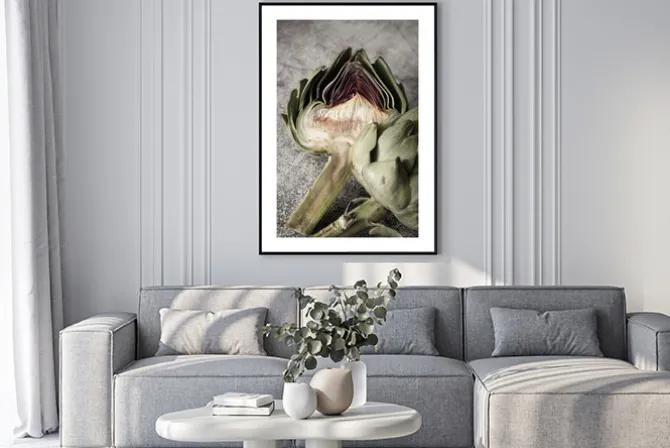 Plakat: Zielone karczochy na szarym tle